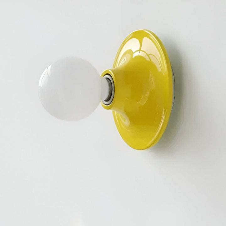 Lampe murale LED rétro métal pour cuisine ou hall d'entrée, éclairage fonctionnel et beau.