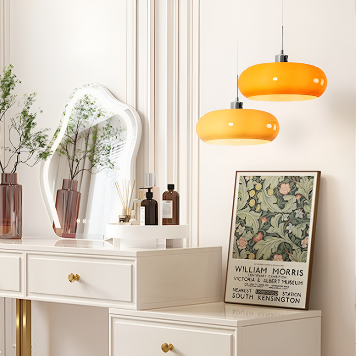 Lampe design Bauhaus CircaForma, suspension LED dimmable, crée ambiance chaleureuse.