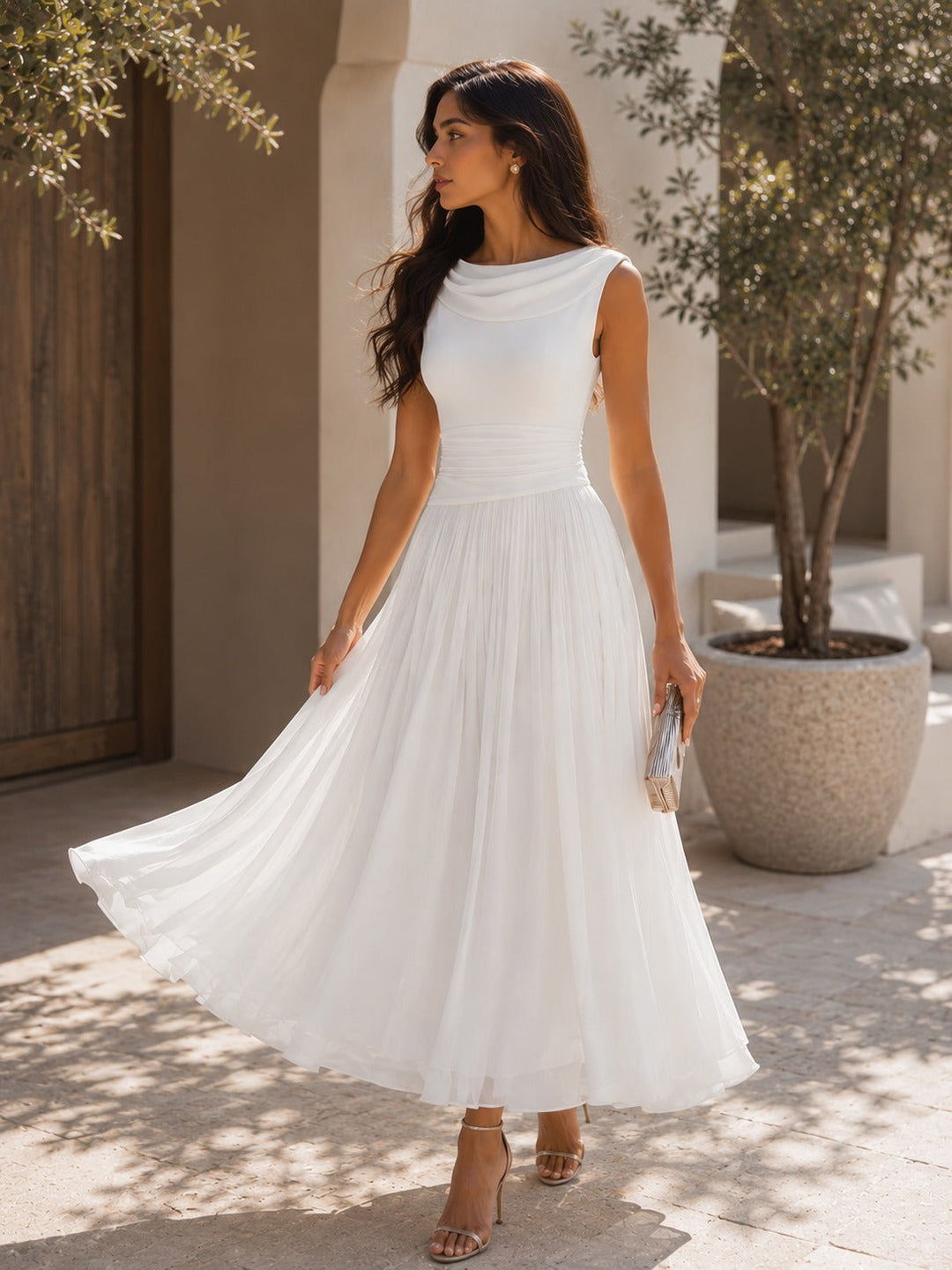 Robe midi chic femme, col drapé élégant, jupe plissée fluide. Parfaite pour soirée ou cérémonie.