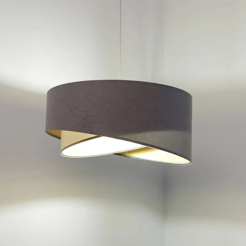 Luminaire suspension design moderne beige-brun, éclairage doux idéal pour salon ou salle à manger.