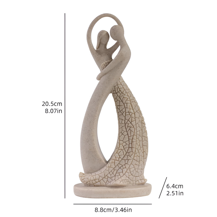 Sculpture romantique de couple moderne, finition effet grès. Ajoute une touche d'amour à la maison.