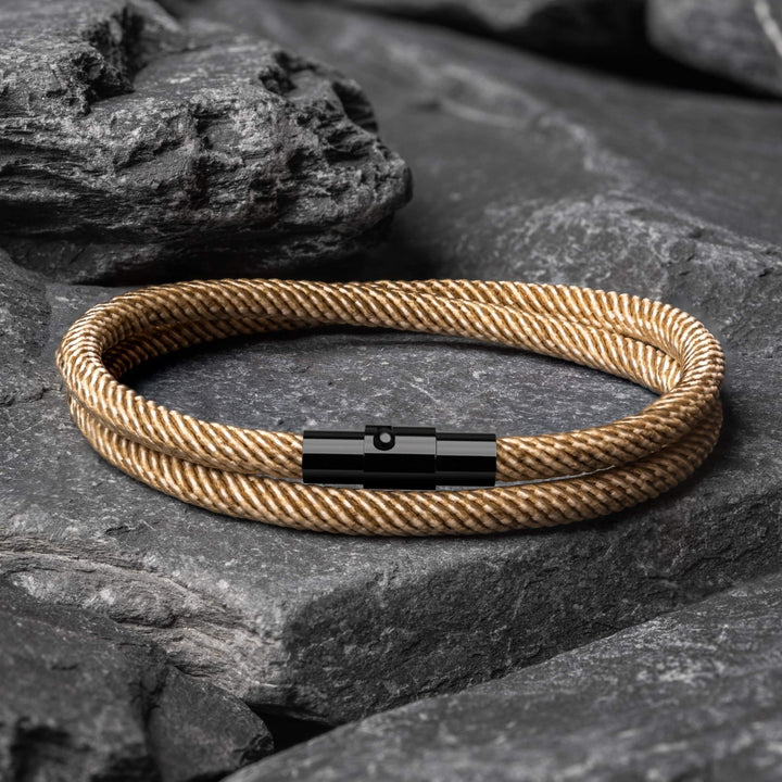 Accessoire élégant: bracelet magnétique en corde de Milan marron, résistant à l'eau, pour l'aventure.