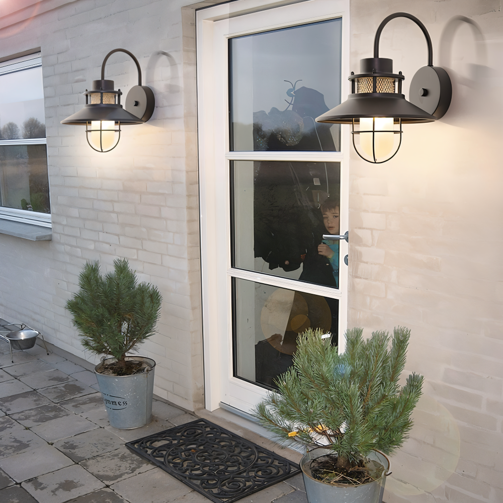 Lampe murale extérieure vintage, design industriel noir, étanche IP65 pour un jardin authentique.