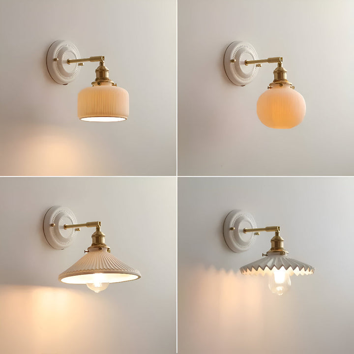 Lampe murale LED moderne, design rustique pour chambre, éclairage indirect chaleureux.