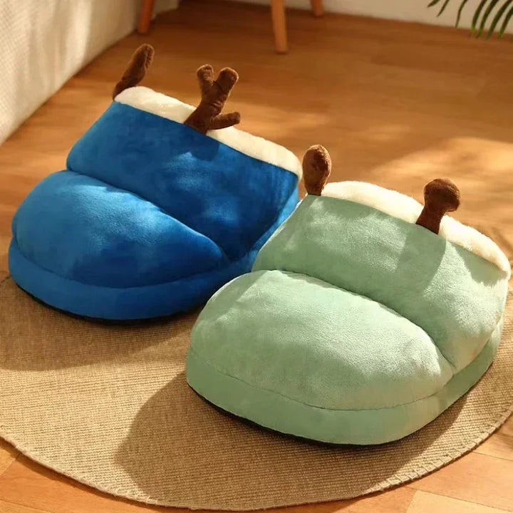 Lit chien polaire PawPrestige pour hiver, assurant chaleur et confort douillet. Couchage animal lavable et doux.