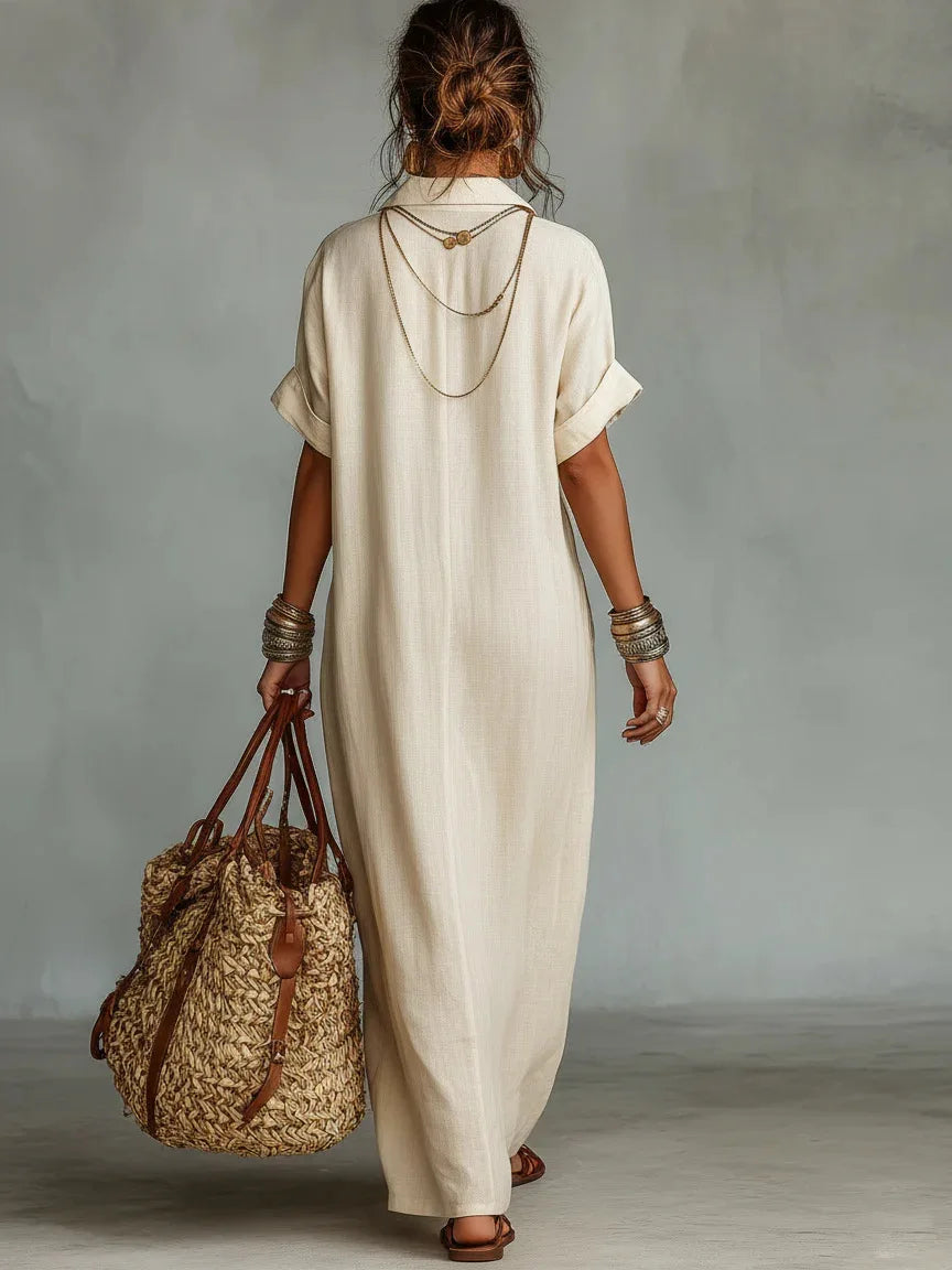 Kaftan robe bohème femme, col V brodé, coupe ample et fluide. Idéale pour un style décontracté d'été.