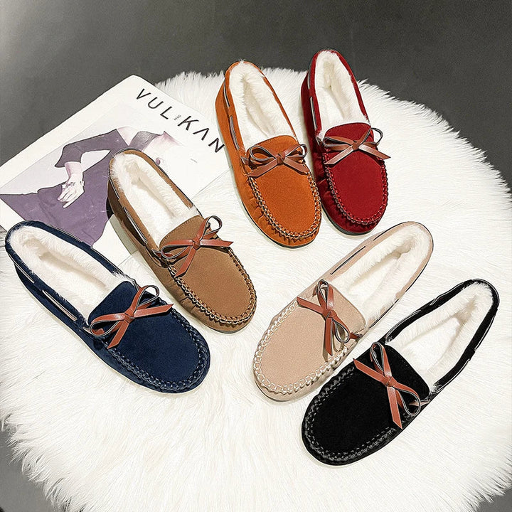 Doublure douce visible des mocassins LuxeStep, garantissant un confort optimal pour ces chaussures élégantes femme.