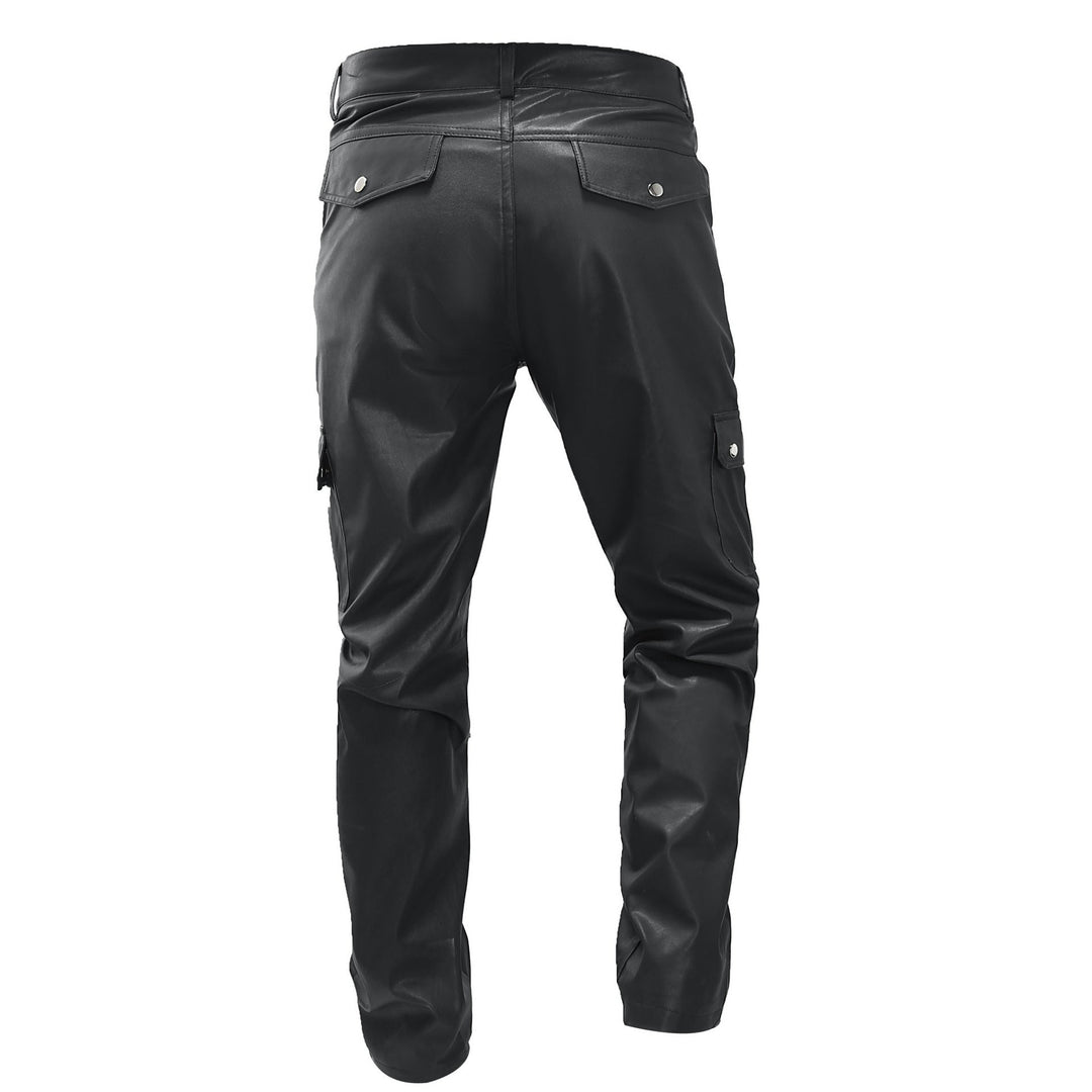 Pantalon homme moderne effet cuir noir, coupe cargo avec poches, pour un look urbain et stylé.