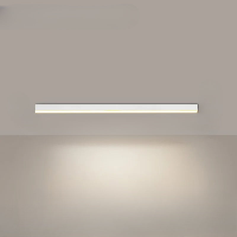 Éclairage LED intérieur, moderne et élégant. Ce plafonnier design est parfait pour le salon.