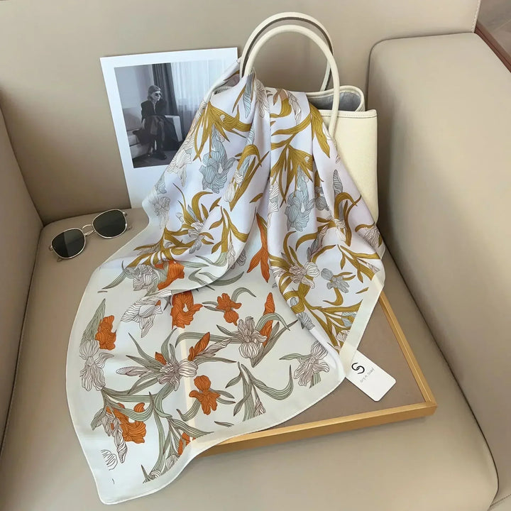 Châle en satin imprimé chic, pour femme, idéal pour cheveux et sacs.