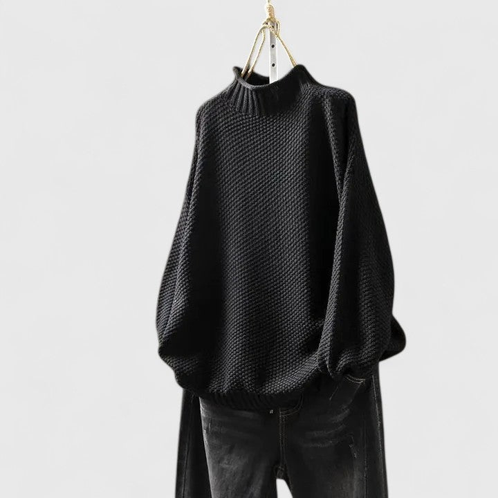 Pull élégant Suzi pour femme, coupe flatteuse et design raffiné, pour un look chic assuré.