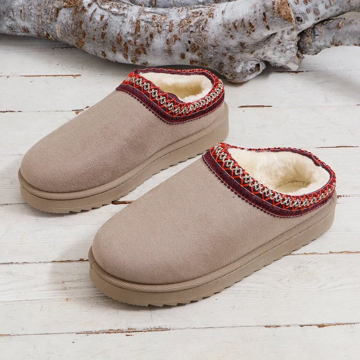 Chaussons bottes femme en cachemire, élégantes et chaudes. Idéales pour un confort douillet en hiver.