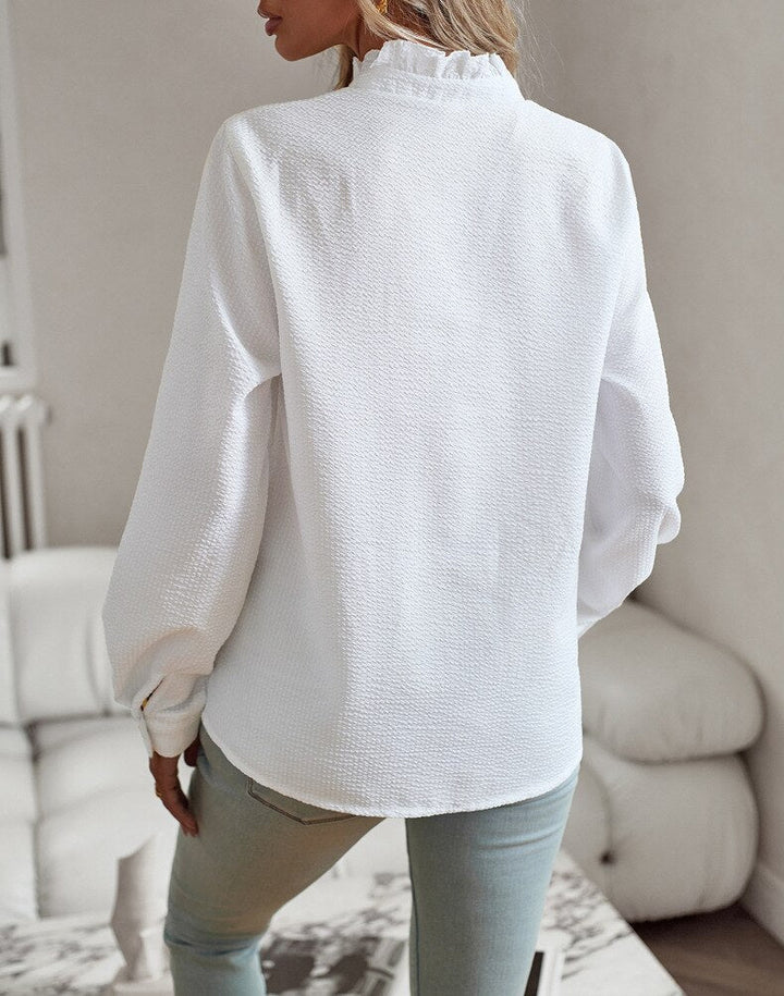 Blouse femme rayée polyvalente, confortable pour l'été, mode féminine élégante et chic au quotidien.
