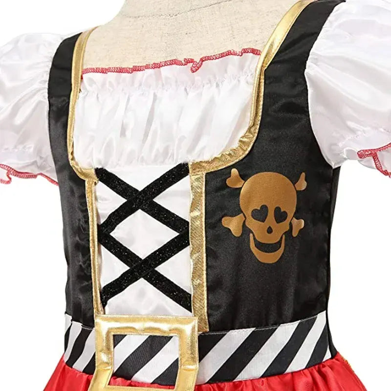 Costume de pirate fille ludique et complet, idéal pour fêtes d'enfants, carnaval ou jeu de rôle créatif. Aventure garantie.