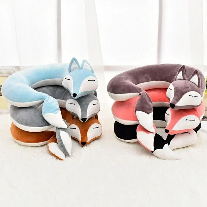Coussin de cou ergonomique renard pour enfants et adultes. Idéal pour voyage et détente, offre un support cervical optimal.