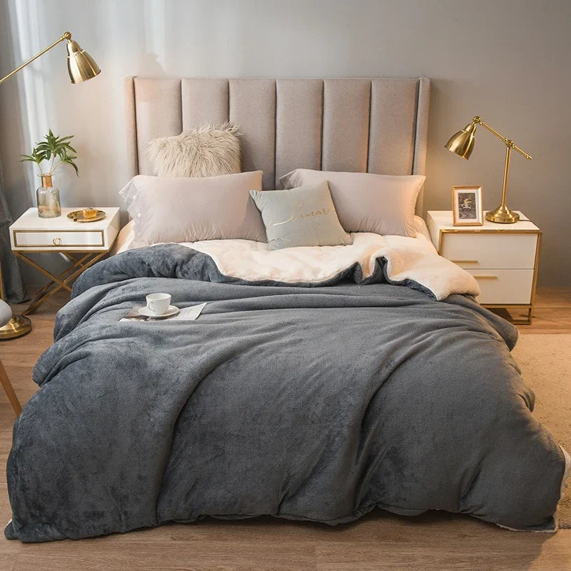 Housse de couette polaire ultra-chaude, parfaite pour le confort et la douceur des nuits d'hiver.