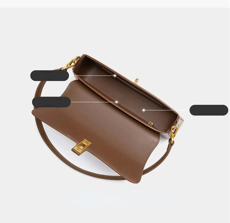 Sac femme en cuir, style moderne, idéal pour un look élégant et décontracté.