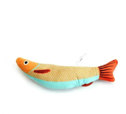 Gros plan sur un jouet poisson doux pour chat, contenant de l'herbe à chat, parfait pour le jeu et l'amusement.