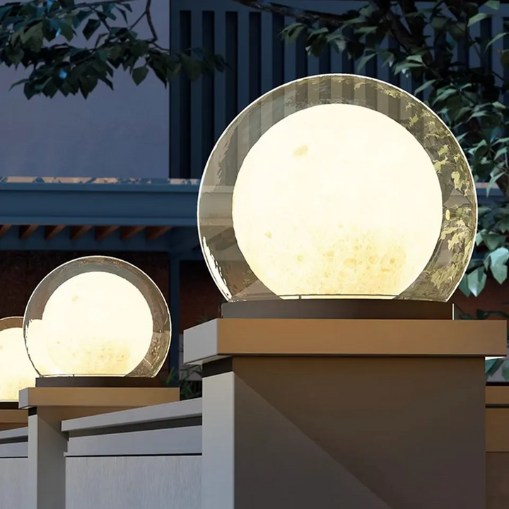 Lampe lune moderne pour jardin, éclairage ambiant, résistant intempéries pour terrasse.