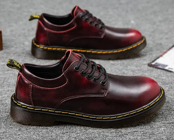 Bottes en cuir NobleStride Luxe pour homme, élégantes et confortables. Idéales printemps-automne et look décontracté.