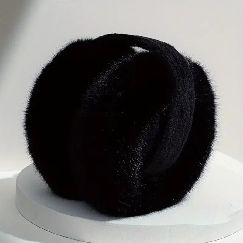 Cache-oreilles élégants en polaire pour femmes et hommes. Accessoire d'hiver chaud et confortable.