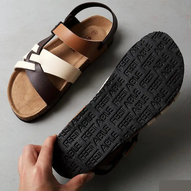 Sandales élégantes type gladiator pour femmes et hommes, offrant un confort orthopédique supérieur.