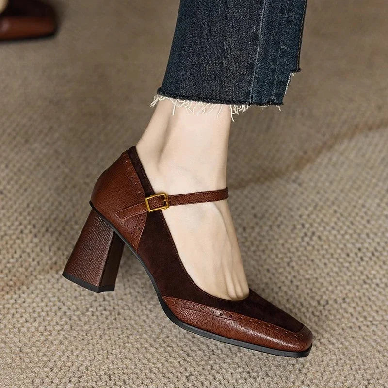 Chaussures escarpins Florence confortables pour femmes, design chic rétro idéal bureau, talon carré stable.