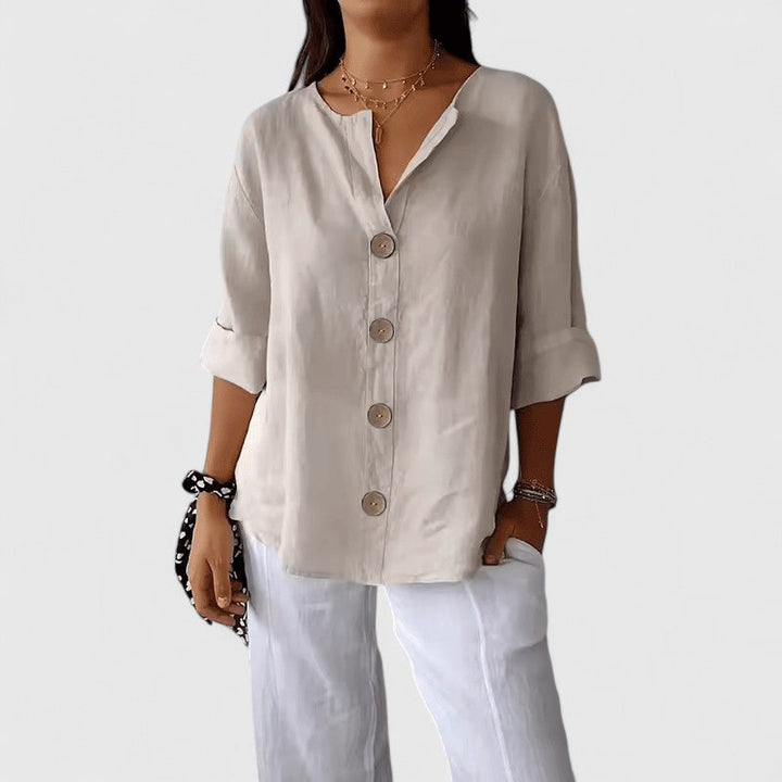 Blouse femme élégante Cathlyn, chic et polyvalente pour travail ou loisirs, avec col V. Idéale été.