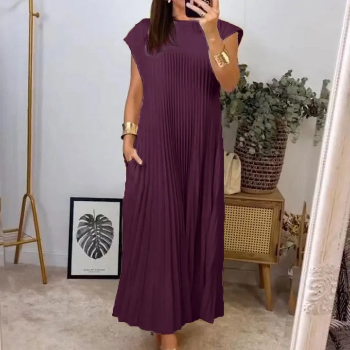 Maxi robe Tamara plissée, confortable et chic. Idéale pour la mode féminine printemps été, polyvalente et élégante.