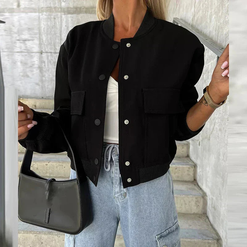 Veste femme tendance et élégante, polyvalente pour bureau ou décontractée, parfaite pour mi-saison.