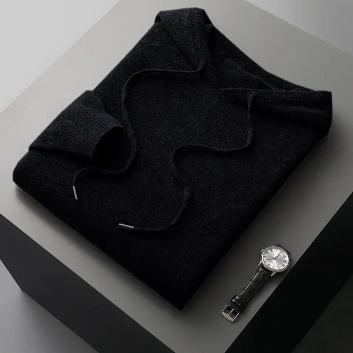 Hoodie homme élégant, parfait pour le confort après le sport ou une sortie décontractée.