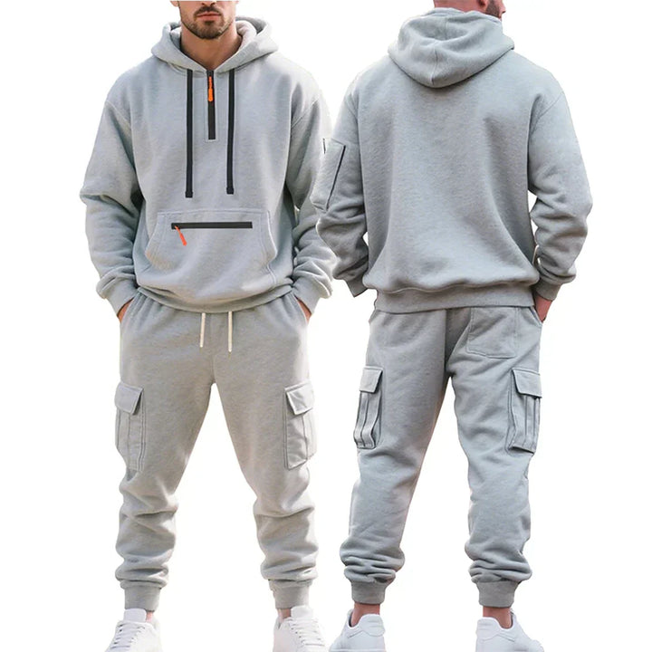 Sweat à capuche douillet de l'ensemble hiver sportif Alex pour homme. Survêtement décontracté offrant chaleur et style tendance.