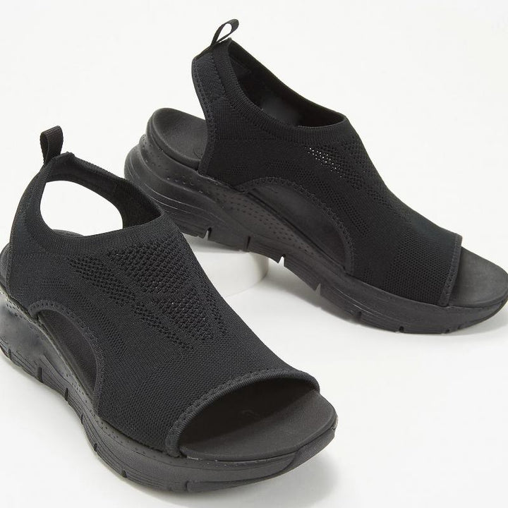 Sandales femmes pour pieds douloureux, soutien orthopédique et confort amélioré pour soulager la douleur quotidienne.