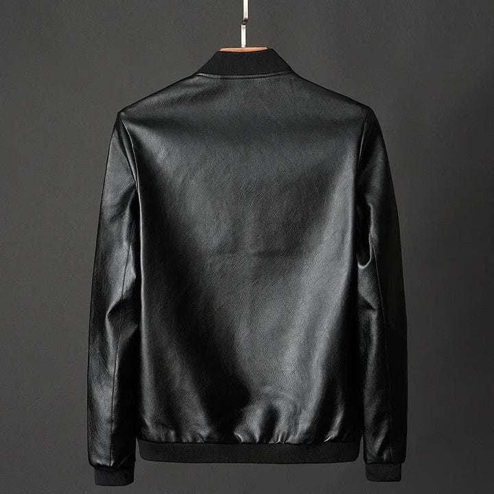 Blouson aviateur homme polyvalent, idéal printemps automne. Veste urbaine élégante pour mode masculine décontractée.