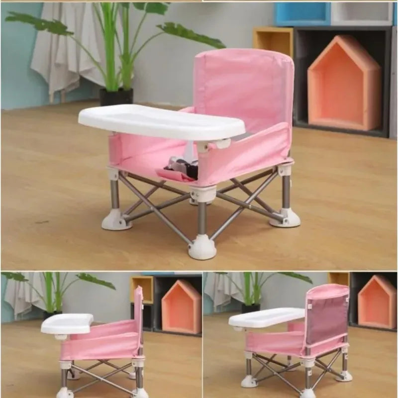 Chaise enfant pliante avec harnais de sécurité 3 points, offrant stabilité et confort pour tous les repas.