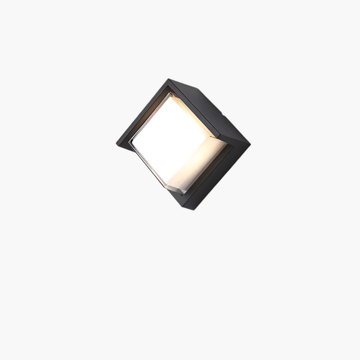 Éclairage LED économe en énergie avec détecteur de mouvement pour éclairer façade, allée et garage.