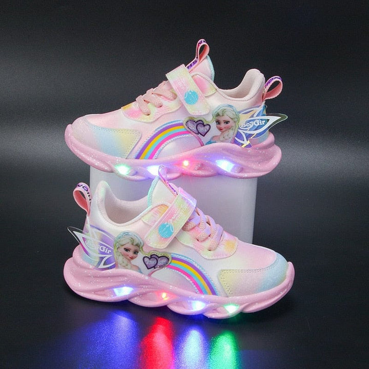 Baskets filles roses, imprimé princesse féérique. Chaussures confortables et lumineuses avec semelle antidérapante.