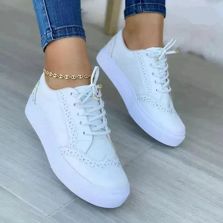 Baskets femmes confortables et orthopédiques, parfaites pour un soutien optimal et un look décontracté tendance.