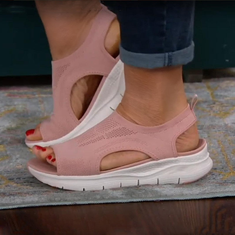 Sandales orthopédiques femmes, confort ultime et soutien de la voûte plantaire, idéales pour la marche et le quotidien.