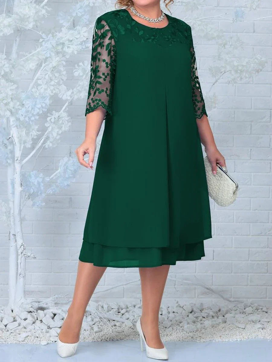 Robe de soirée fleurie grande taille pour femme. Élégance automnale brodée, parfaite pour occasions formelles.