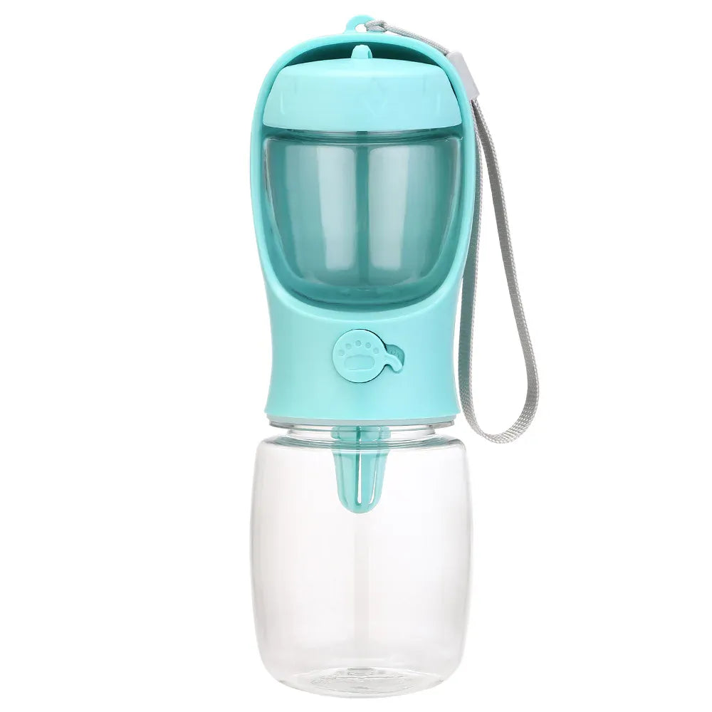 Bouteille d'hydratation et distributeur de friandises portable pour animaux. Idéale pour les sorties avec votre chien.
