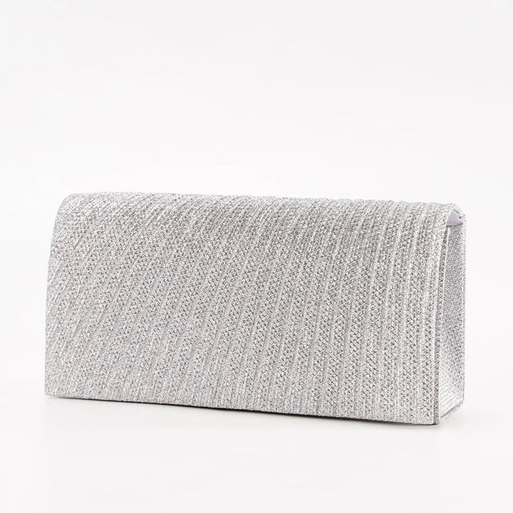 Pochette de soirée brillante, parfaite pour garder l'essentiel lors de vos événements glamour.