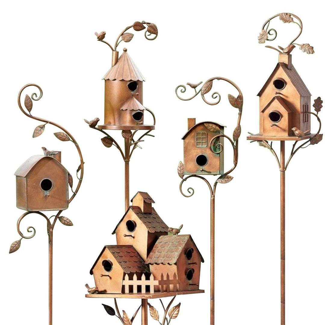Maison d'oiseaux pour paysage extérieur, apporte un charme naturel. Nichoir refuge et décoration unique pour jardin.