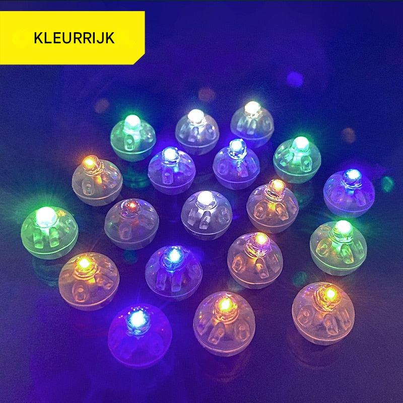 Lumières LED décoratives, pour sublimer vos tables de fête, centres de table ou événements spéciaux.