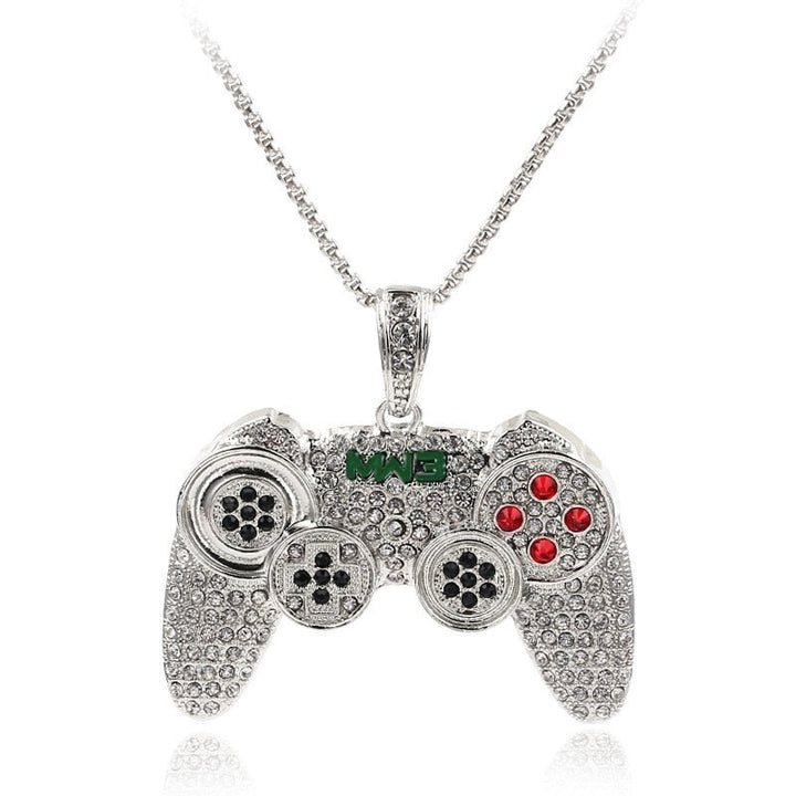Bijou intemporel: collier délicat avec pendentif brillant, mode pour femmes chic.