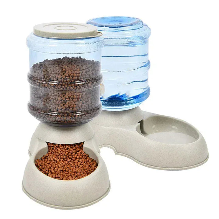 Gamelle d'eau automatique 3.75L pour chats, assure une hydratation constante et propre.