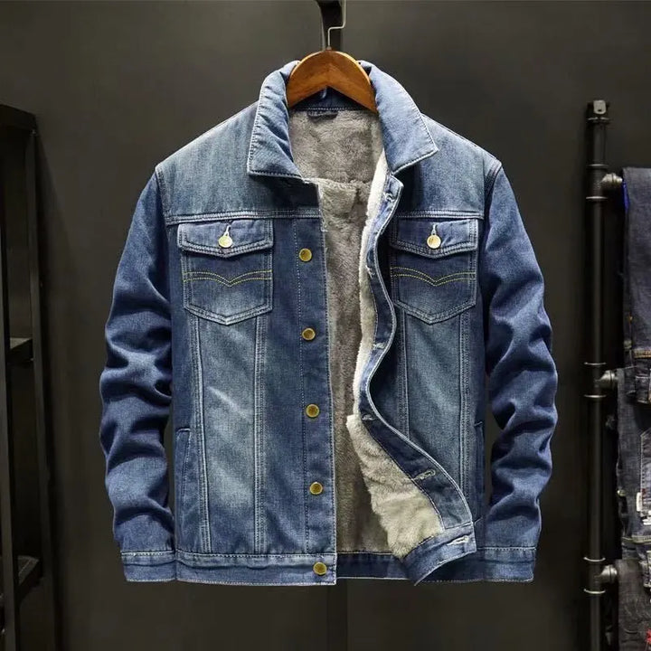 Veste homme Yael en denim robuste pour l'hiver, style décontracté, offre chaleur et confort optimal.