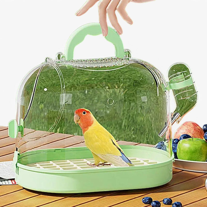 Transportez votre petit animal avec cette cage respirante portable. Idéale pour hamsters et oiseaux en voyage.