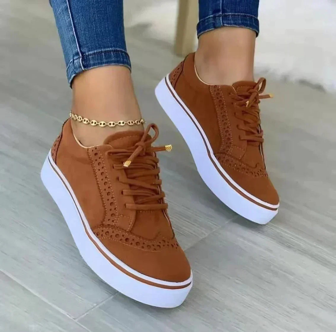 Baskets orthopédiques femmes, chic et confortables, idéales pour le soutien du pied et le bien-être quotidien.