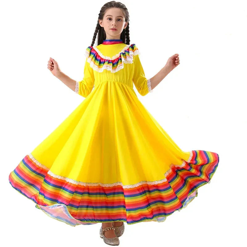 Robe de danse traditionnelle mexicaine pour fille, tenue enfant colorée et fluide, parfaite pour les mouvements de danse.